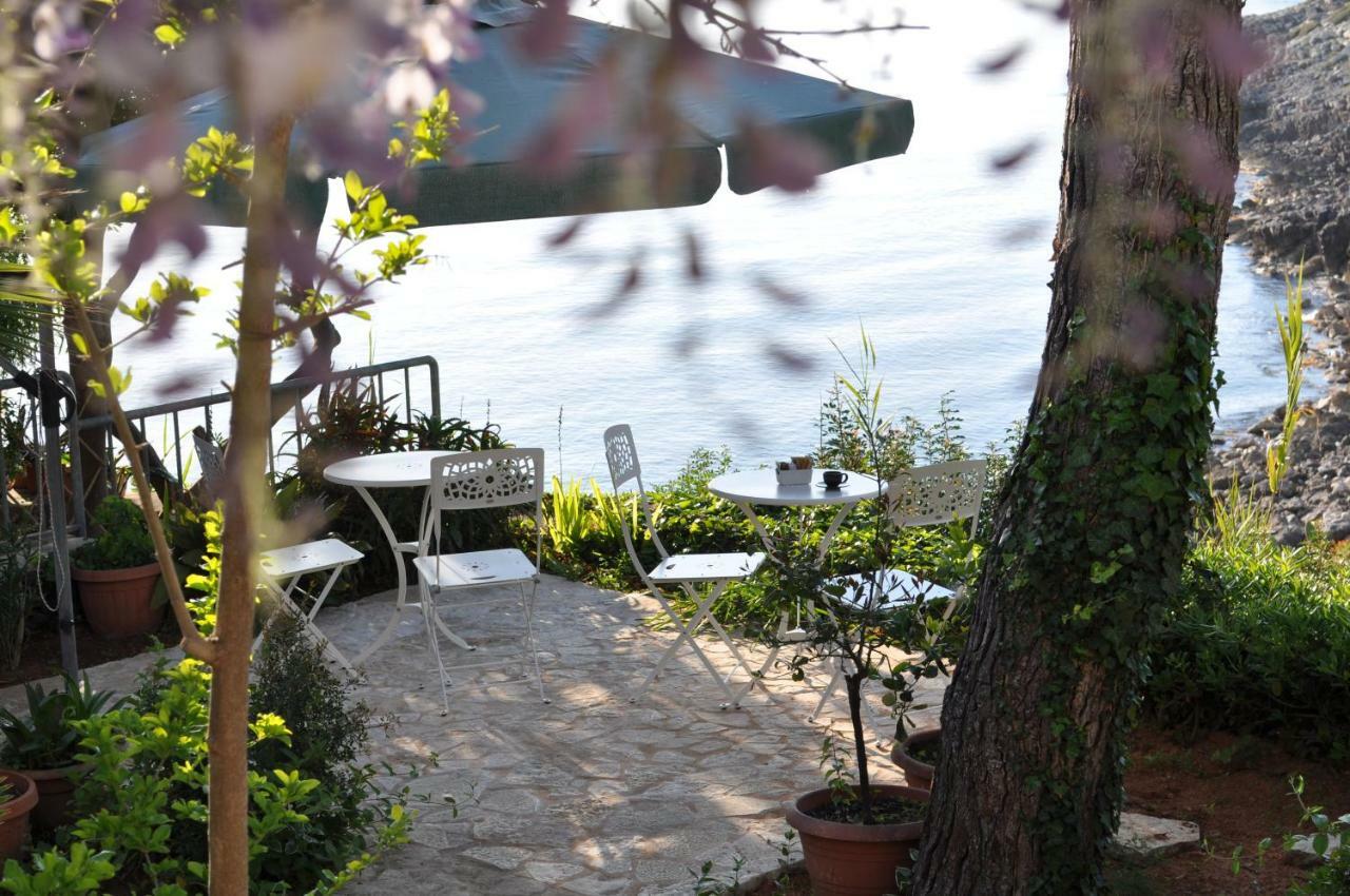Patù B&B Viadelmare المظهر الخارجي الصورة